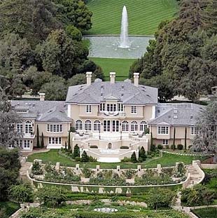 Oprah Winfrey's House in California and Home in Chicago Illinois